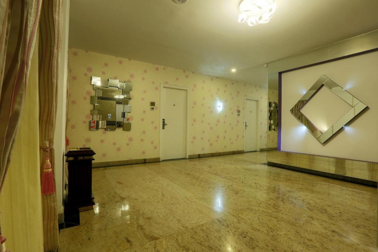 Premier Suites Business Hotel Bangalore Exterior photo